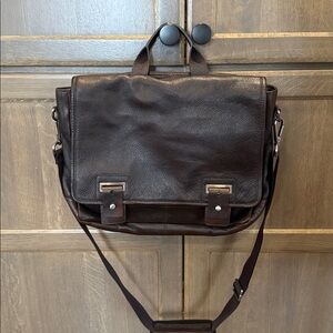 Banana Republic-messenger bag